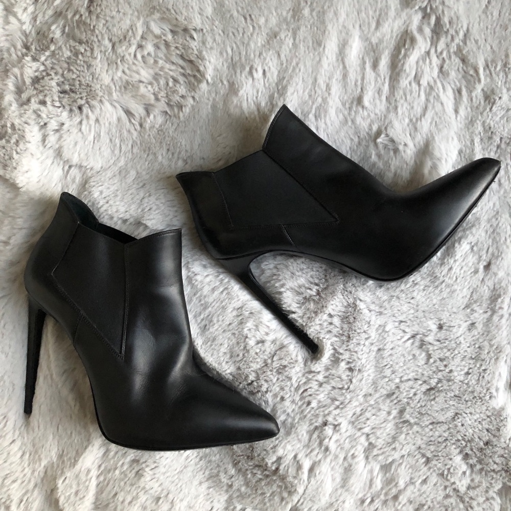 Saint Laurent Leather Ankle Point Boots